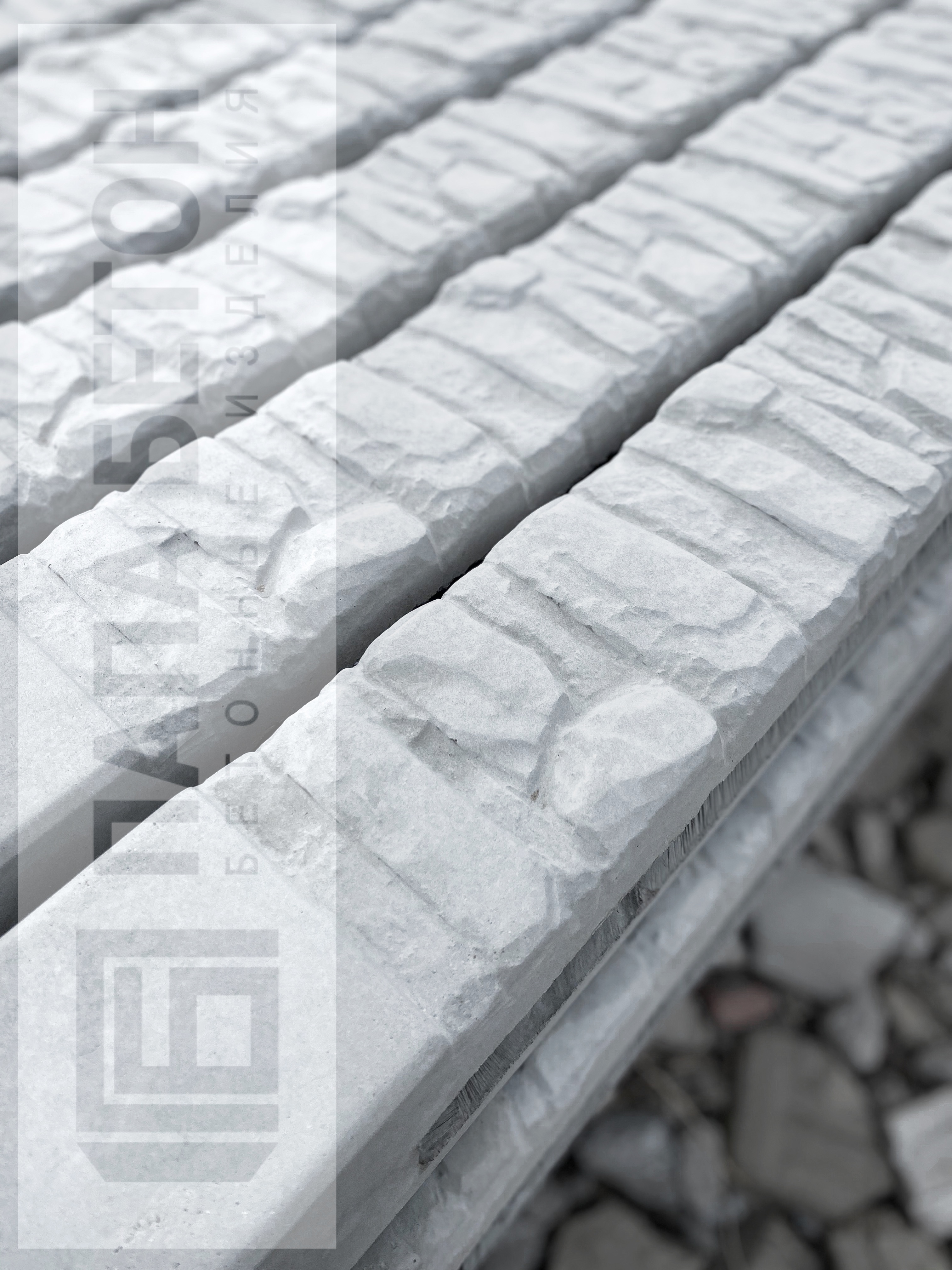 Фігурний стовп під сланець на 4 плити